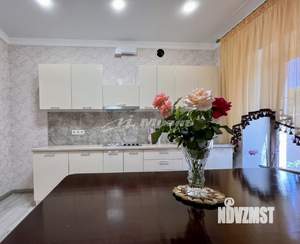 Дом 175м², 2-этажный, участок 5 сот.  