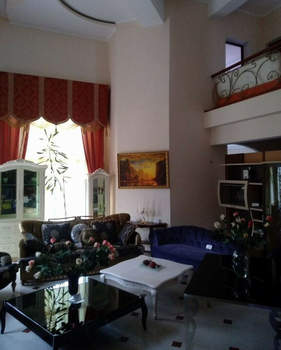 Дом 430м&sup2;, 3-этажный, участок 4 сот.  