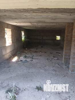 Дом 585м&sup2;, 3-этажный, участок 585 сот.  