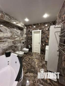 Дом 202м&sup2;, 2-этажный, участок 6 сот.  