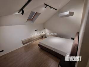 Дом 294м&sup2;, 3-этажный, участок 6 сот.  