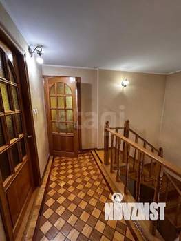 Дом 248м², 3-этажный, участок 6 сот.  