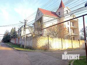 Дом 712м², 3-этажный, участок 7 сот.  