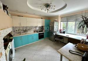 Дом 185м², 2-этажный, участок 3 сот.  