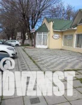 Дом 581м&sup2;, 1-этажный, участок 6 сот.  