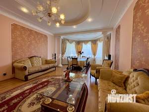 Дом 543м&sup2;, 2-этажный, участок 12 сот.  