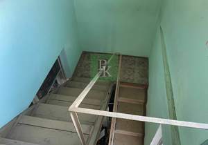 Дом 190м&sup2;, 3-этажный, участок 9 сот.  