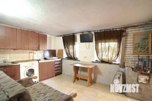 Дом 99м&sup2;, 2-этажный, участок 4 сот.  