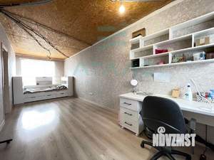 Дом 208м², 3-этажный, участок 3 сот.  