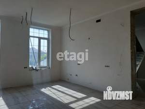 Дом 470м&sup2;, 3-этажный, участок 9 сот.  