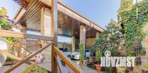 Дом 400м&sup2;, 2-этажный, участок 6 сот.  