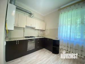 Дом 266м², 3-этажный, участок 6 сот.  