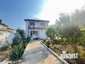 Дом 245м&sup2;, 2-этажный, участок 6 сот.  