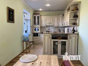 Дом 270м&sup2;, 2-этажный, участок 8 сот.  