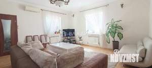 Дом 163м&sup2;, 2-этажный, участок 4 сот.  