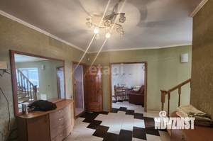 Дом 358м², 3-этажный, участок 10 сот.  
