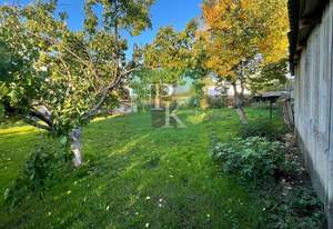 Дом 190м&sup2;, 3-этажный, участок 9 сот.  