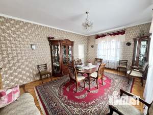 Дом 284м², 3-этажный, участок 6 сот.  