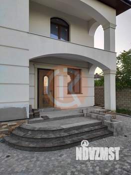 Дом 270м², 2-этажный, участок 8 сот.  