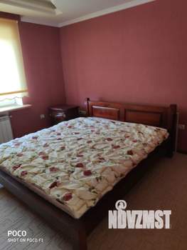 Коттедж 352м&sup2;, 3-этажный, участок 10 сот.  