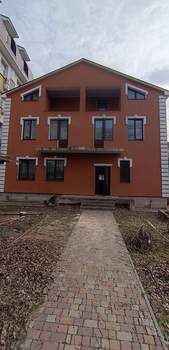 Дом 500м², 3-этажный, участок 9 сот.  