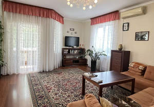 Дом 245м², 2-этажный, участок 6 сот.  