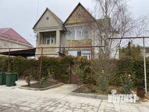 Дом 230м², 2-этажный, участок 6 сот.  