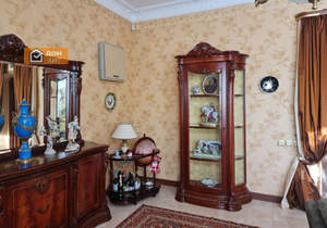 Дом 400м&sup2;, 3-этажный, участок 6 сот.  