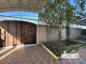 Дом 338м&sup2;, 2-этажный, участок 6 сот.  