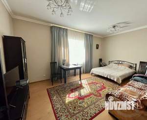 Дом 200м&sup2;, 2-этажный, участок 6 сот.  