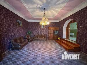 Дом 270м², 2-этажный, участок 5 сот.  