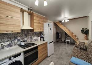 Дом 74м&sup2;, 2-этажный, участок 3 сот.  