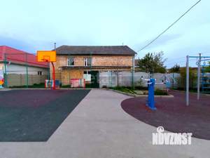 Дом 279м², 2-этажный, участок 6 сот.  