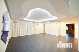 Дом 631м², 4-этажный, участок 6 сот.  