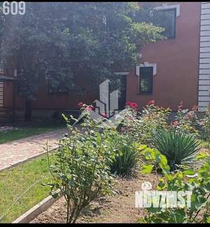 Дом 500м&sup2;, 4-этажный, участок 10 сот.  