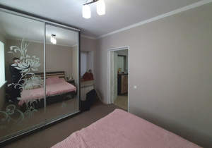 Дом 72м&sup2;, 2-этажный, участок 1 сот.  