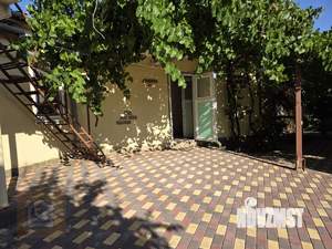 Дом 250м², 2-этажный, участок 6 сот.  