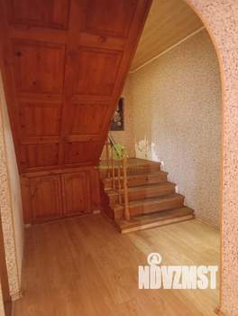 Дом 230м², 3-этажный, участок 6 сот.  