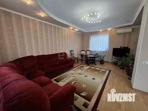 Дом 220м&sup2;, 3-этажный, участок 5 сот.  