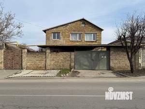Дом 206м², 2-этажный, участок 5 сот.  