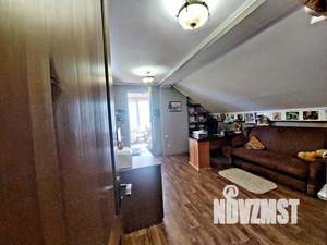 Дом 274м², 2-этажный, участок 6 сот.  