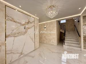 Дом 297м&sup2;, 2-этажный, участок 5 сот.  