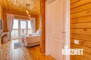 Коттедж 165м², 2-этажный, участок 5 сот.  