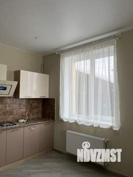 Дом 400м², 3-этажный, участок 6 сот.  