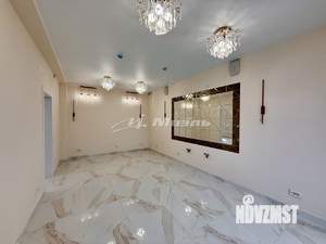 Дом 297м&sup2;, 2-этажный, участок 5 сот.  