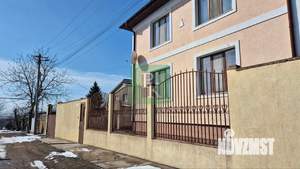 Дом 315м², 2-этажный, участок 9 сот.  