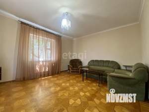 Дом 266м², 3-этажный, участок 6 сот.  