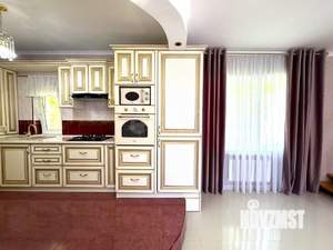 Дом 151м&sup2;, 2-этажный, участок 2 сот.  