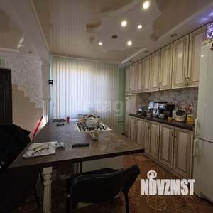 Дом 166м&sup2;, 2-этажный, участок 6 сот.  