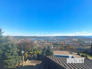 Дом 222м², 2-этажный, участок 10 сот.  